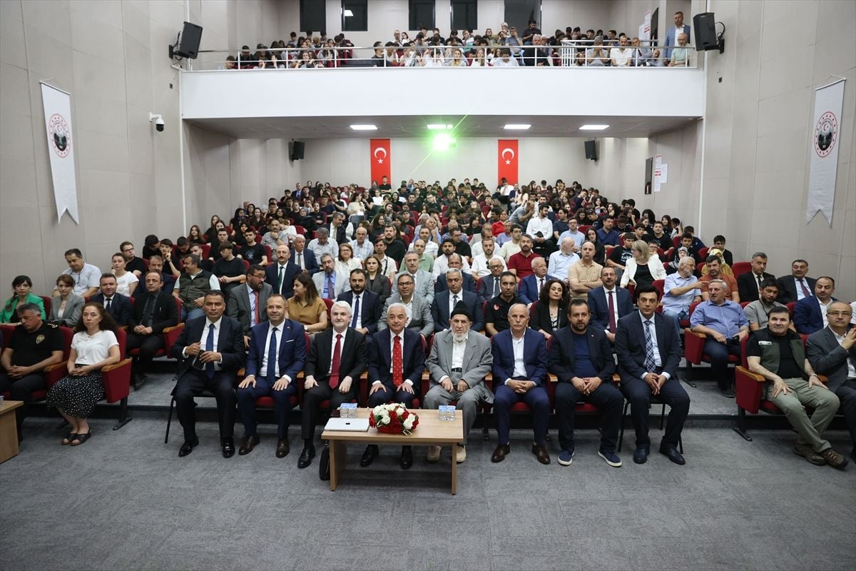 Kırklareli'nde 'Dökümden Gökyüzüne: Demirköy Fatih Dökümhanesi'nden KAAN'a' konferansı düzenlendi