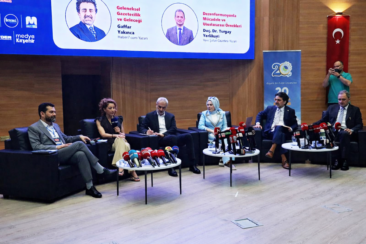 Kırşehir’de dijital medya çalıştayı: Gelecek ve etik masaya 