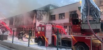 Konya’da mobilya fabrikası yangını, itfaiyeci şehit