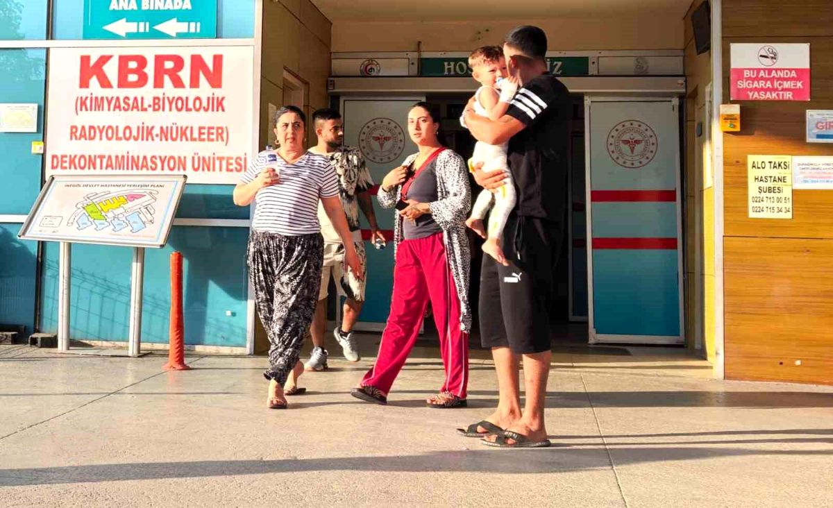 İnegöl'de mangal ateşine düşen 2 yaşındaki çocuğun yaralanmasıyla ilgili haber