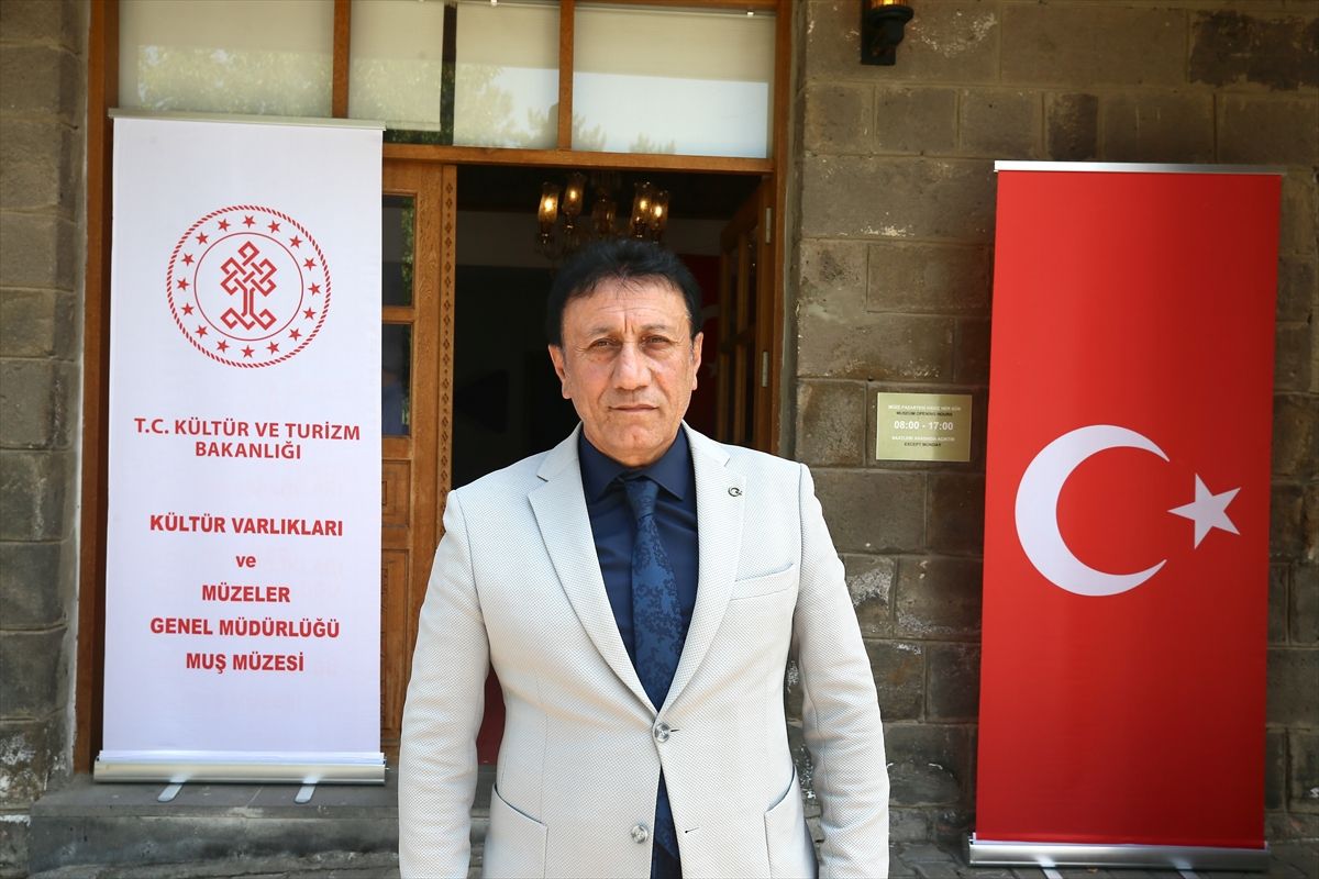 Muş'ta müzeye dönüştürülen 88 yıllık okul binası geçmişe ışık tutuyor