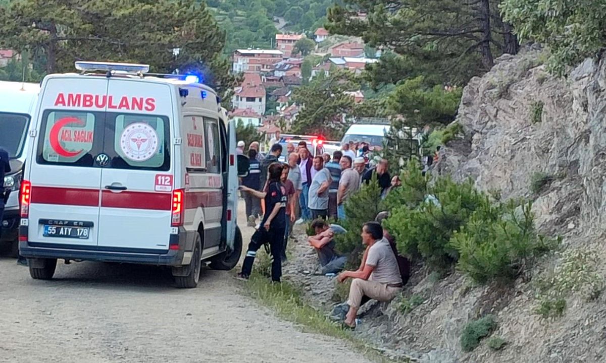 Samsun'da traktör uçuruma yuvarlandı: 1 ölü, 1 yaralı