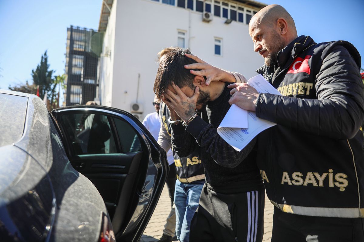 Hamile eşini diz kapaklarından vuran sanık ilk duruşmada: 'H