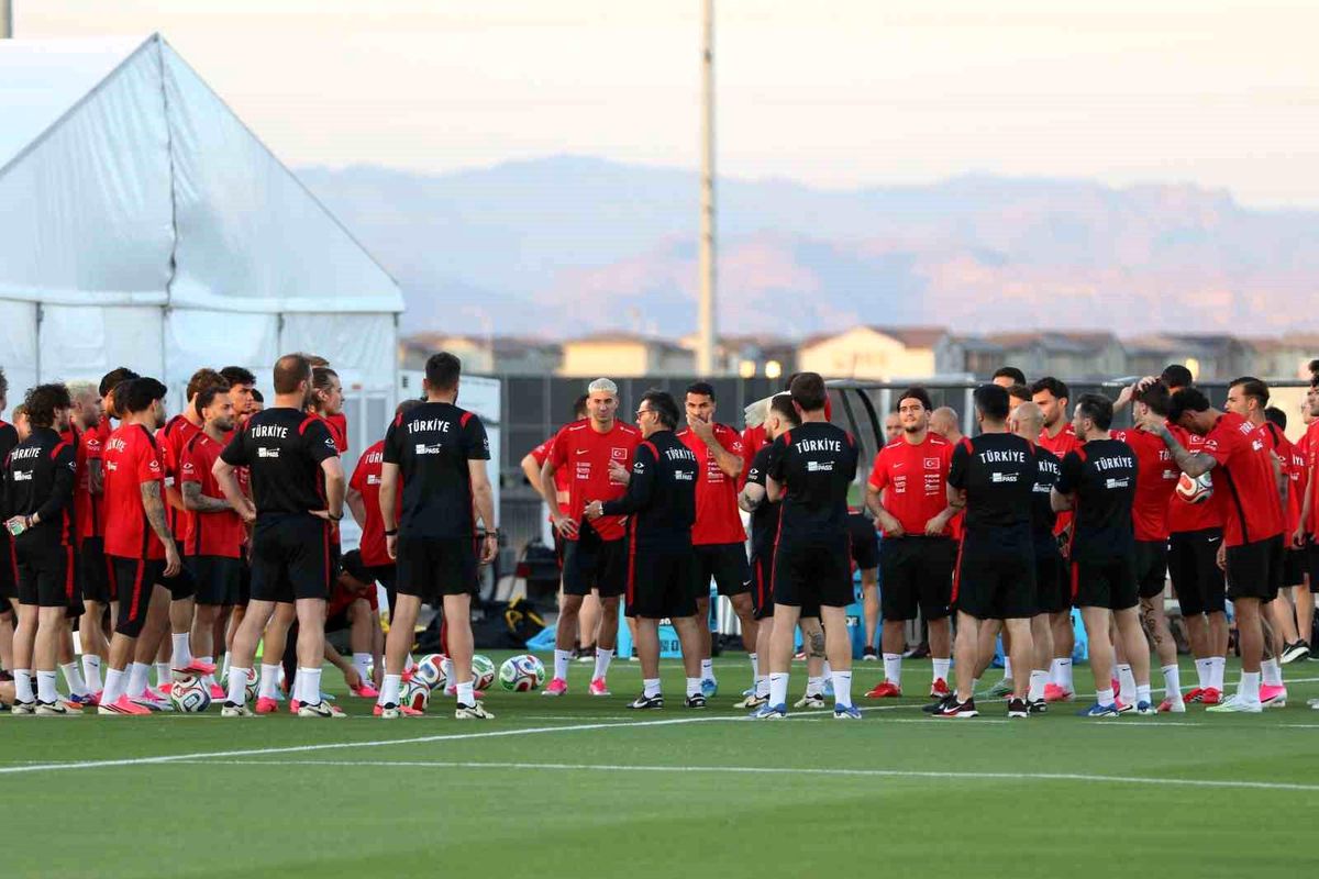A Milli Futbol Takımı, Arizona'daki ilk antrenmanını tarafta