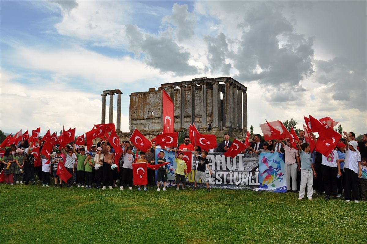 Aizanoi Antik Kenti'nde Spor Festivali düzenlendi