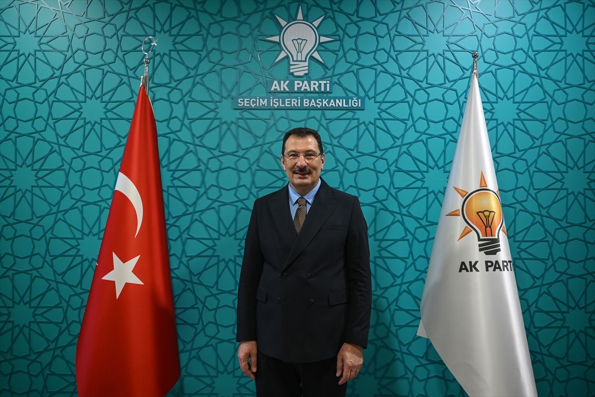 AK Parti: Ara seçimler Özgür Özel'in tezini çürüttü