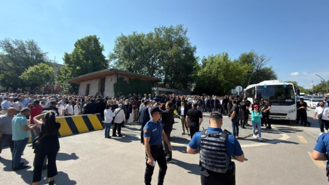 chp grubuna ziyaretci alinmaya 19927694 7833 1 m