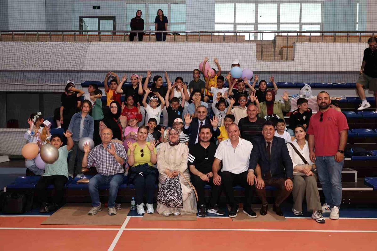 ERÜ'de 23. Geleneksel Spor Şenliği'nin ödül töreni düzenlend
