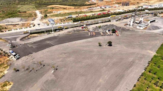 Esenler'de büyük araçlara dev otopark hizmete açıldı