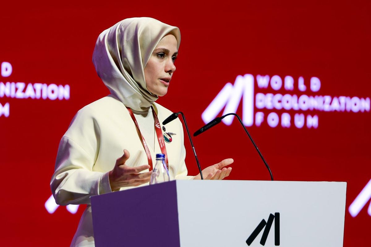 Esra Albayrak: Dekolonizasyon, Batı'ya "Efendilik kompleksin