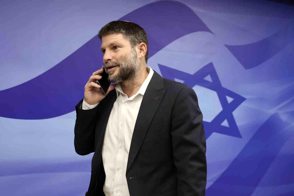 Fransa, aşırı sağcı İsrail Maliye Bakanı Smotrich'in ülkeye girişini yasakladı