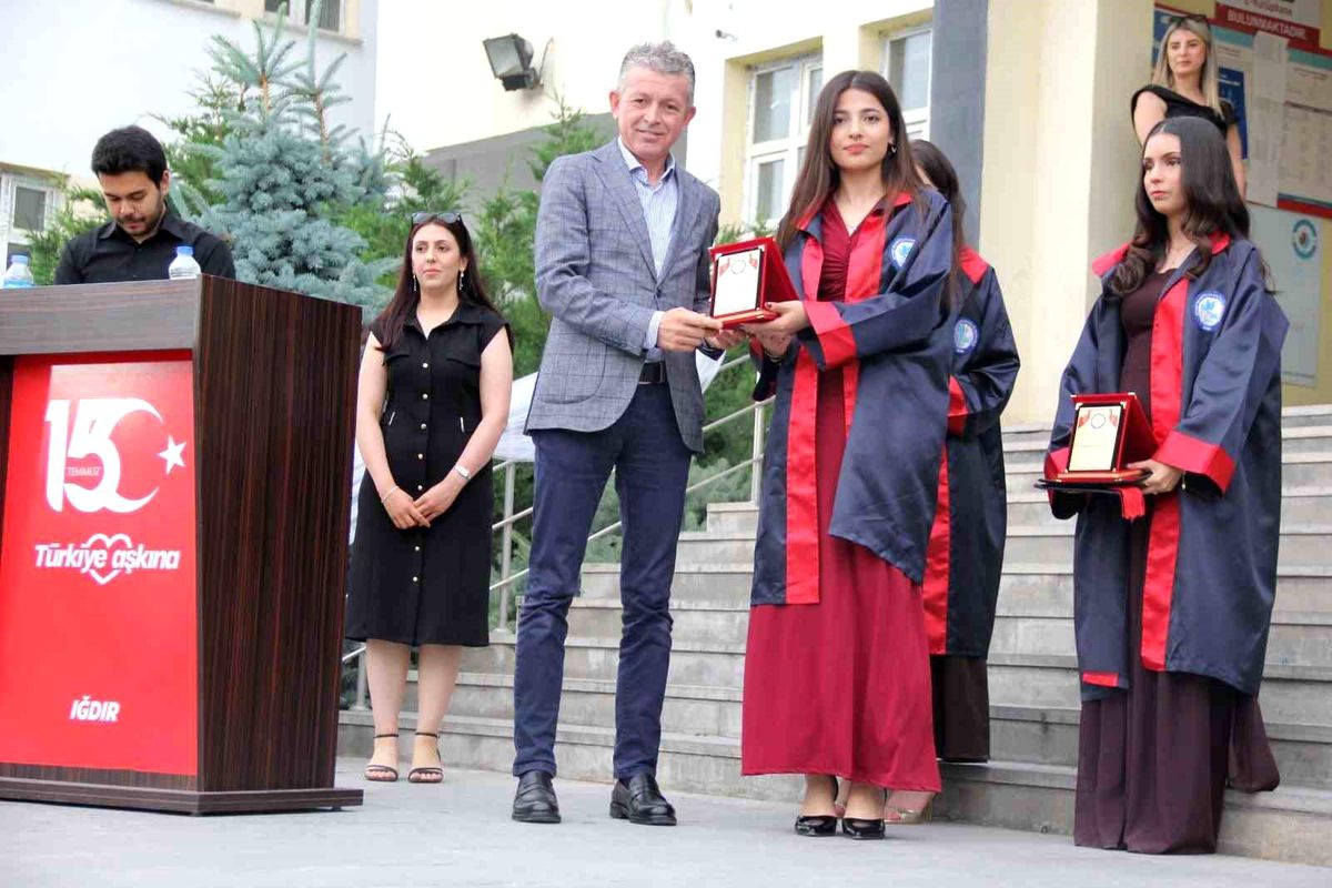 Iğdır Mehmet Murat İşler Sosyal Bilimler Lisesi 2026 mezunla