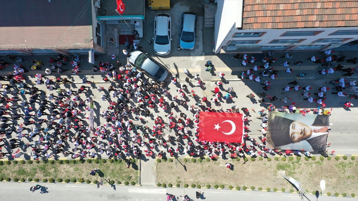 İnebolu'dan Kastamonu'ya 95 kilometrelik 'Atatürk ve İstiklal Yolu Yürüyüşü' başladı