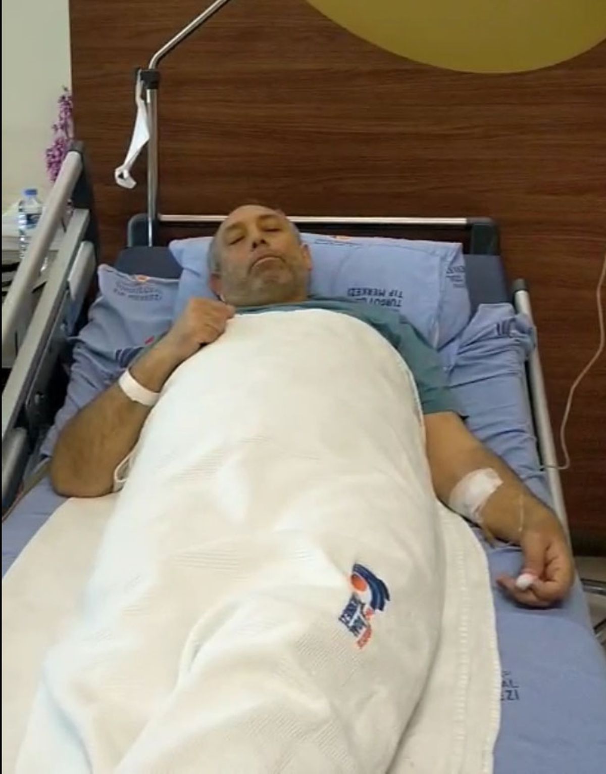 Karın ağrısıyla hastaneye gitti, karaciğer yetmezliği olduğu
