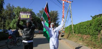 Kenya'da, ABD vatandaşları için kurulacak Ebola tesisini protesto edenlere polis müdahalesi
