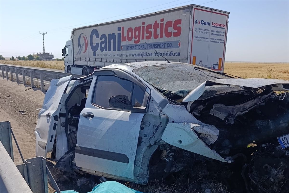 Mardin'de refüje çarpan otomobildeki 1 kişi öldü, 2 kişi yaralandı
