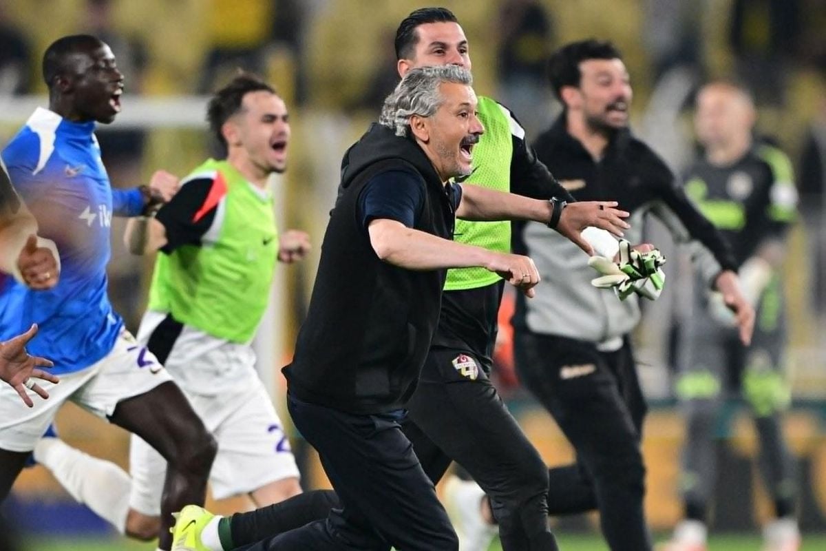 Mucizeler yaratarak takımını ligde tutmuştu! Atilla Gerin il
