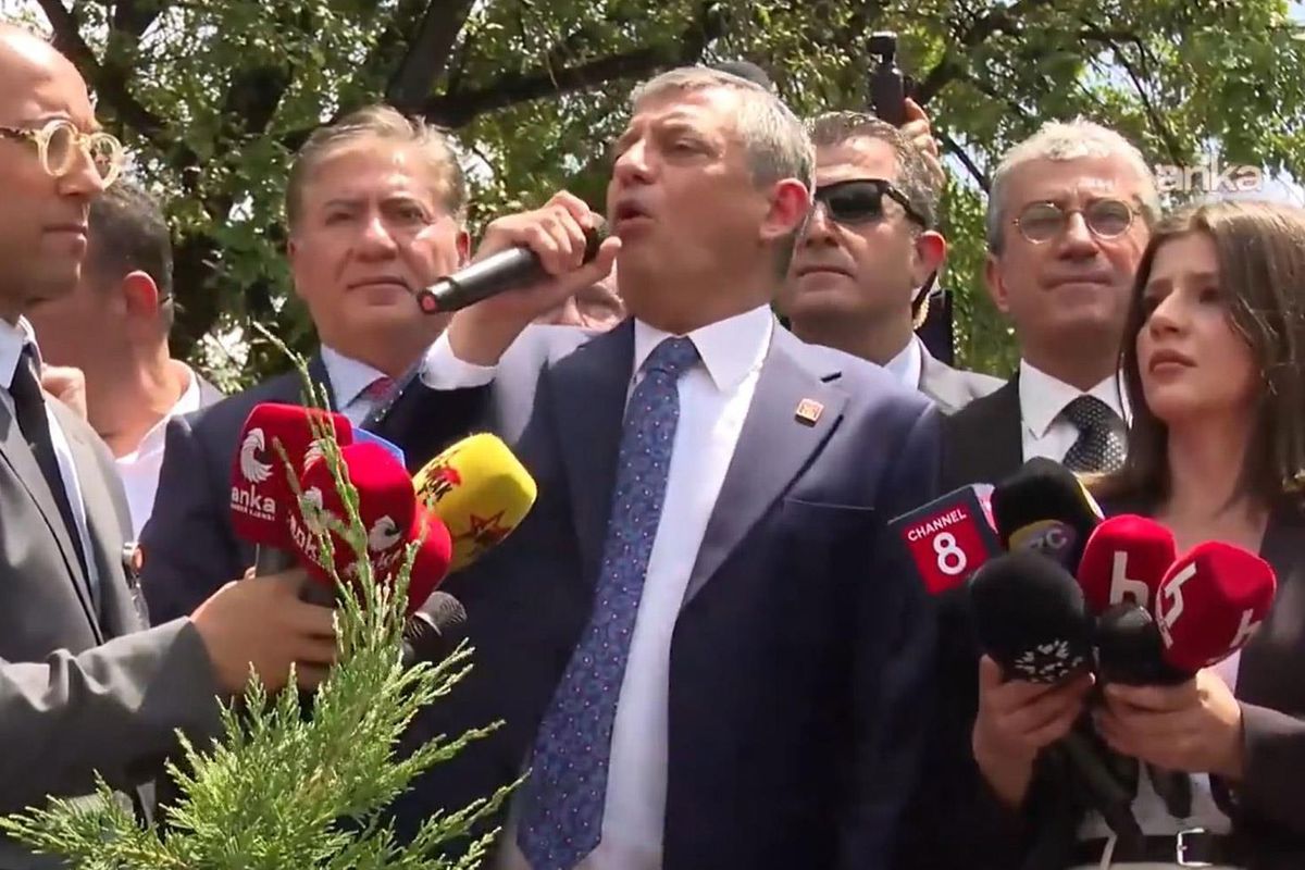 Özgür Özel'den TBMM önünde Kılıçdaroğlu'na sert sözler