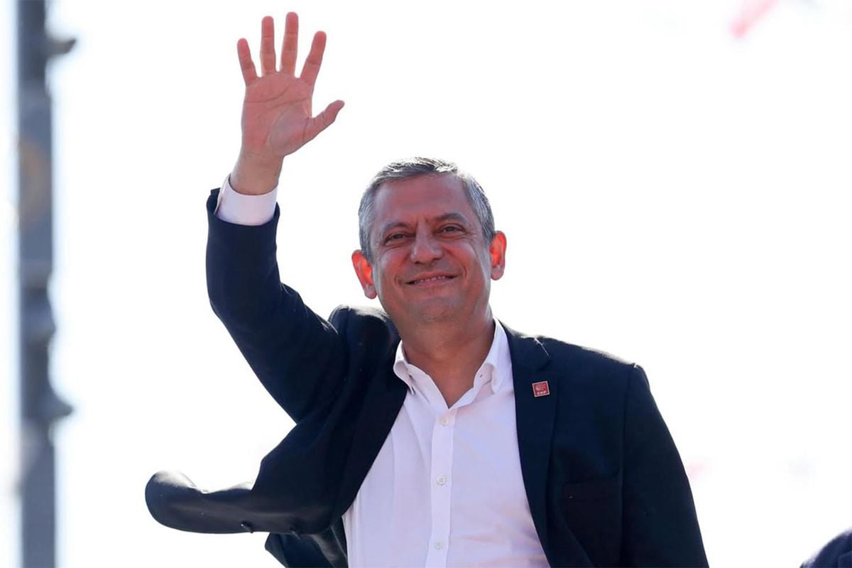 Özgür Özel ve ekibi rotayı Genç Parti'ye çevirdi iddiası siy