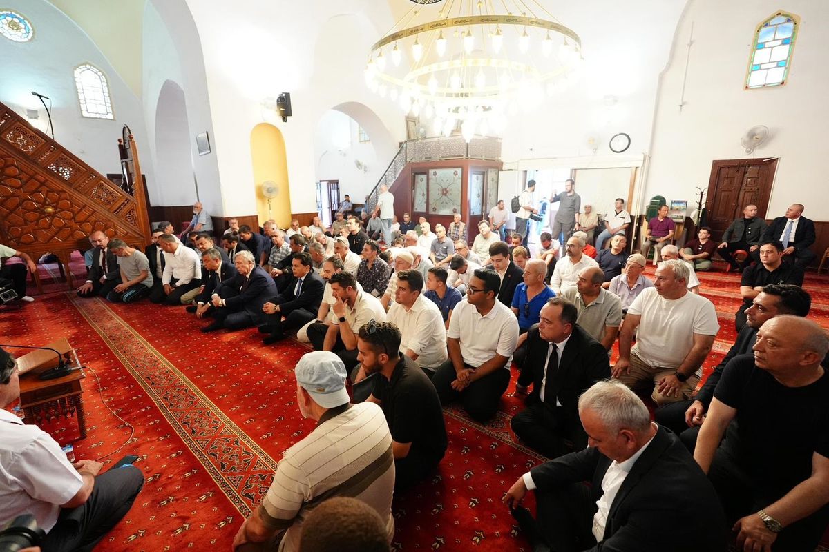 Özgür Özel ve Mansur Yavaş, Ferdi Zeyrek için okutulan Mevli