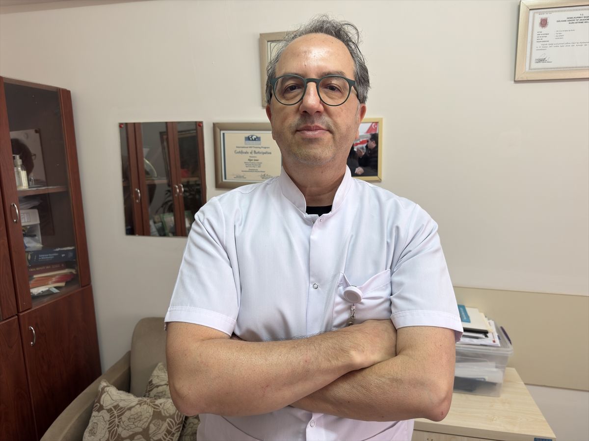 Prof. Dr. Şener'den 'susuzluk yalancı enfeksiyona neden oluyor' uyarısı Açıklaması