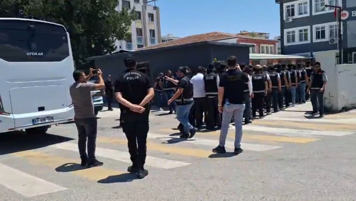 Şanlıurfa merkezli 4 ilde, silahlı suç örgütü operasyonu; 21