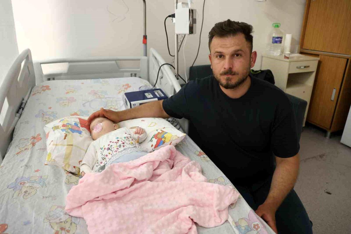 Hatay'da serum çıkarma işlemi esnasında sargıyla birlikte bebeğin parmağı kesildi