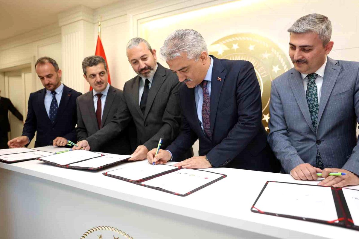 Spor okulları projesi için iş birliği
