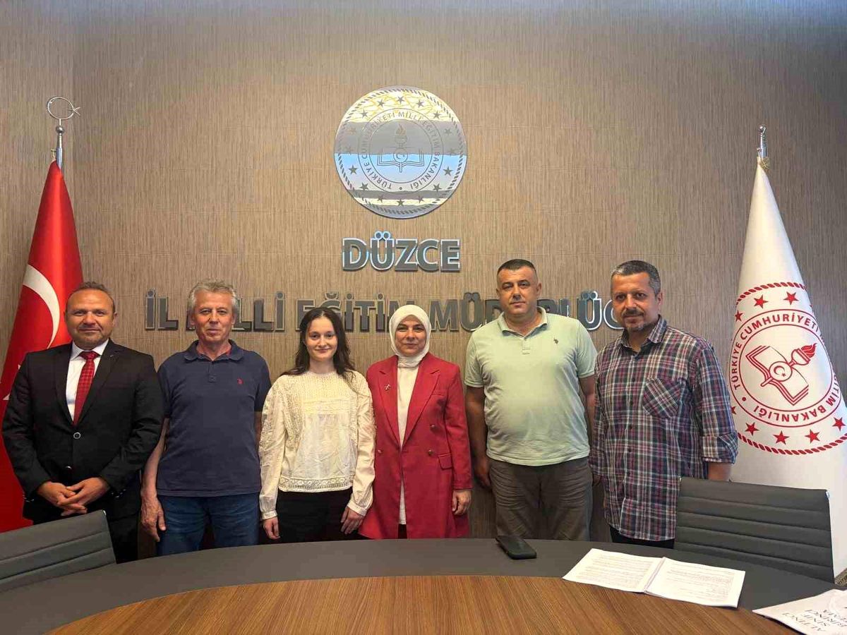 Yaşayan diller ve lehçeler komisyonu toplandı