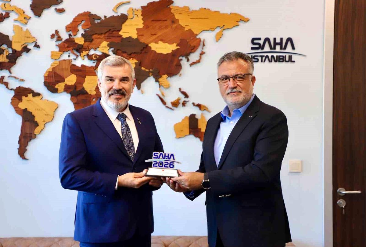 Çerkezköy Ticaret ve Sanayi Odası Başkanı Ahmet Çetin ve SAHA Genel Sekreteri Levent Kerim Uça'nın toplantıdan bir görüntüsü.
