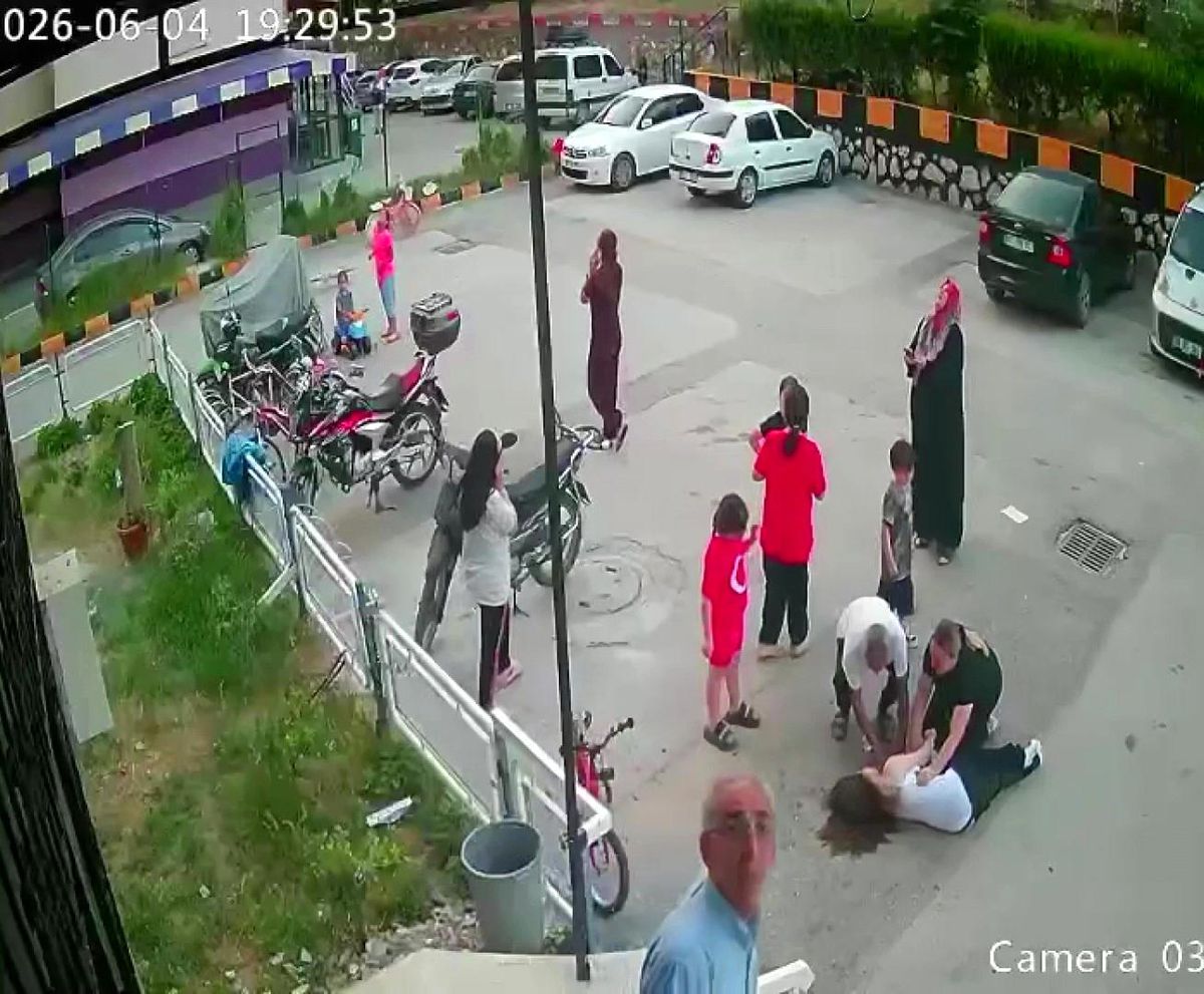 Adana'da 12. kattan düşen kız çocuğu hayata tutundu: Düşme a