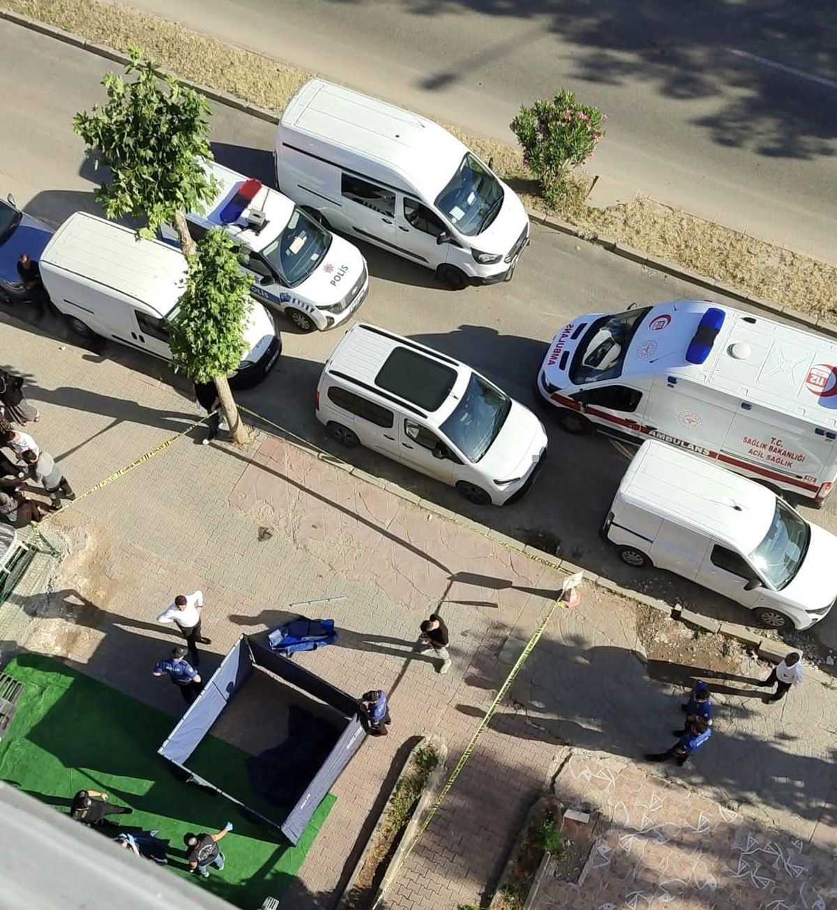 Adıyaman'da 5. kattan atlayan yaşlı adam hayatını kaybetti