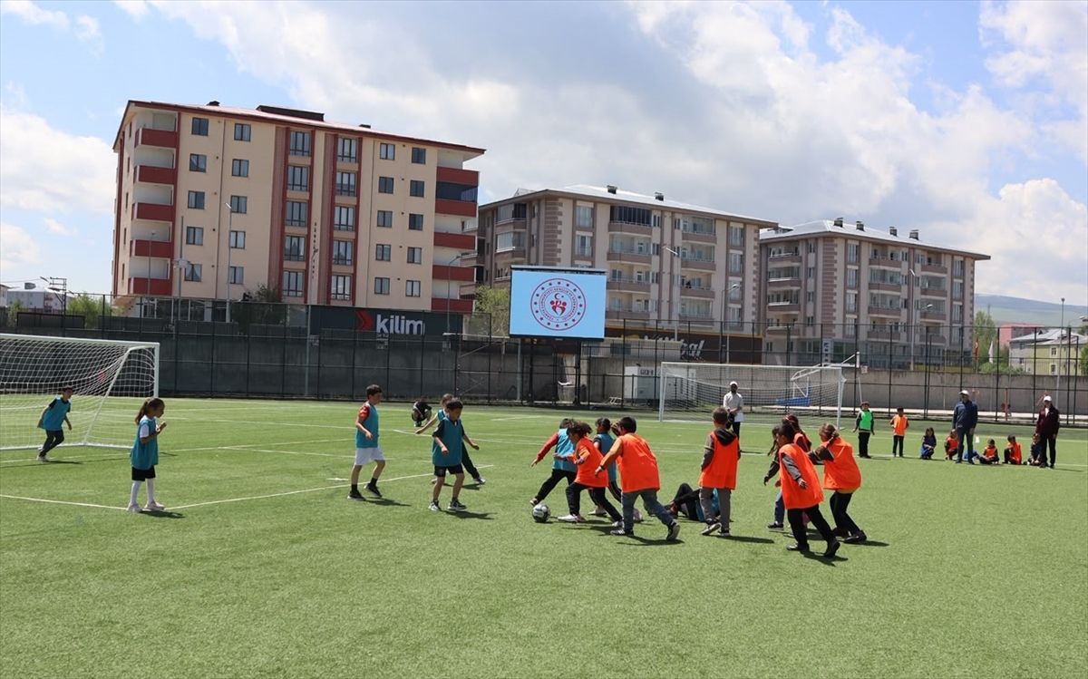 Ardahan'da Mavi Kart Turnuvası başladı