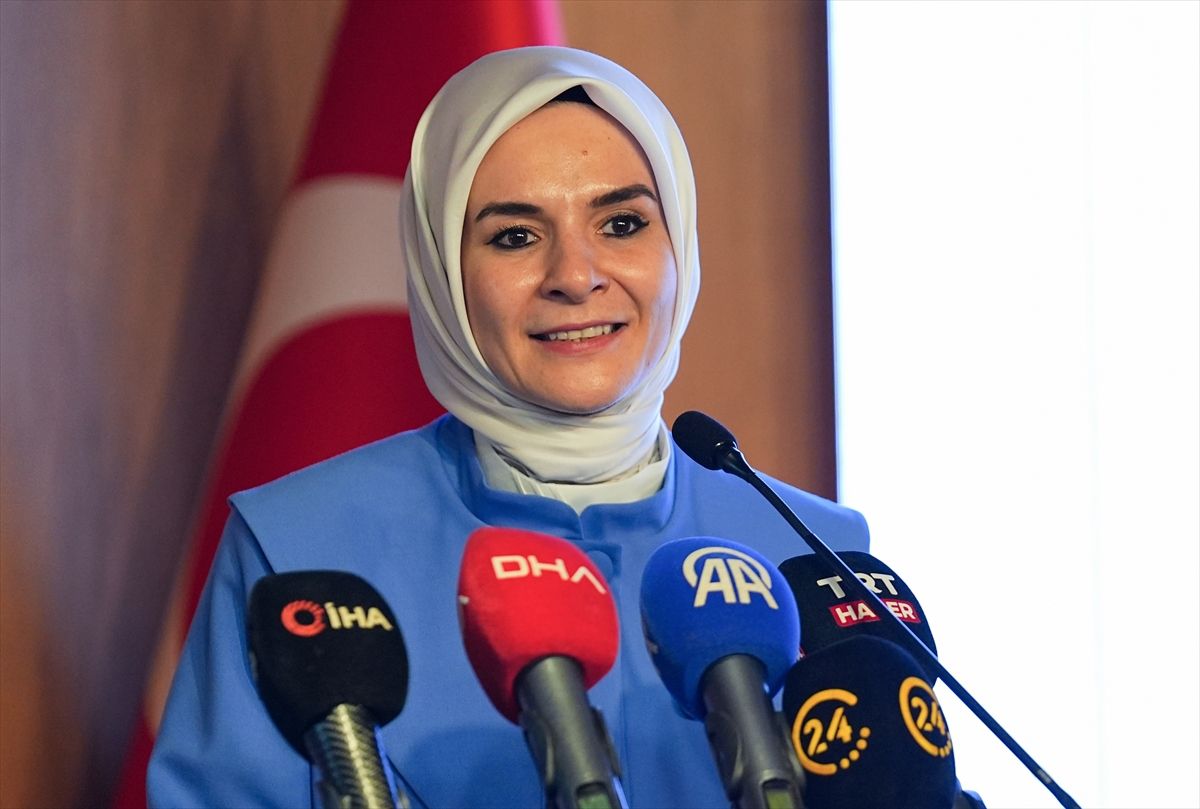 Bakan Göktaş: 11 bin 22 çocuğumuza koruyucu ailelerimiz yuva oldu