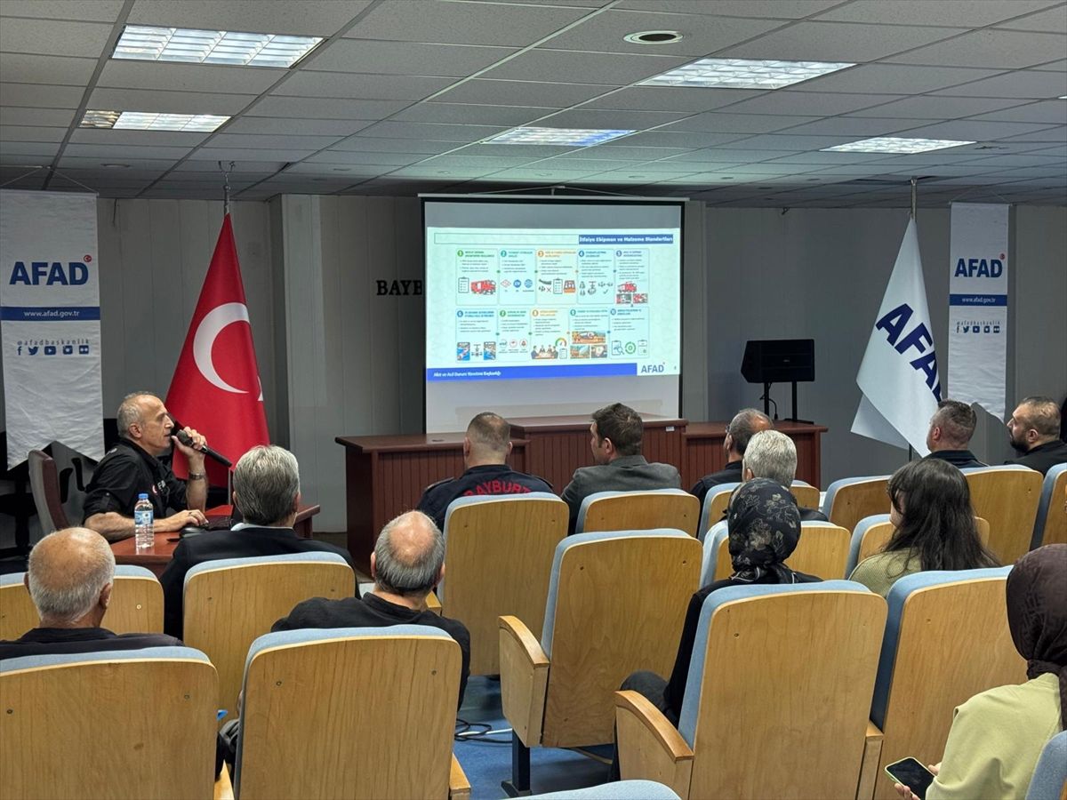 Bayburt'ta orman yangınlarına müdahale ve koordinasyona yöne