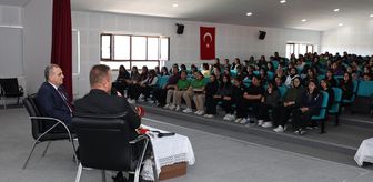 ERÜ Rektörü Prof. Dr. Altun, Develi'de öğrencilerle buluştu