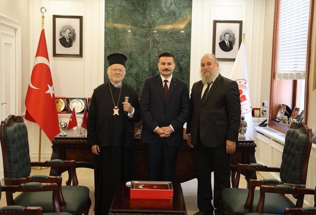 Fener Rum Patriği Bartholomeos, Gökçeada Kaymakamı Acar'ı zi