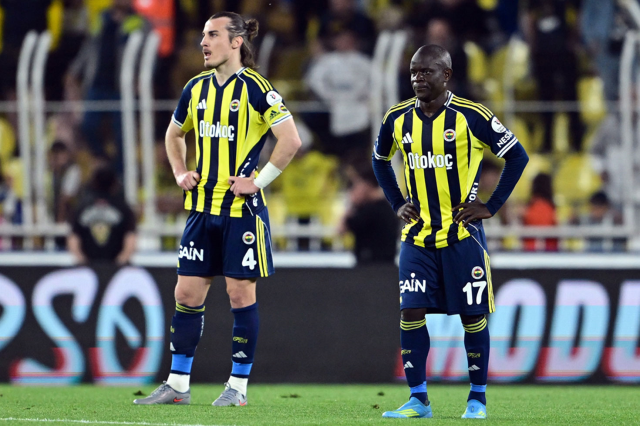 fenerbahcede kante depremi 54329014 3338 1 m