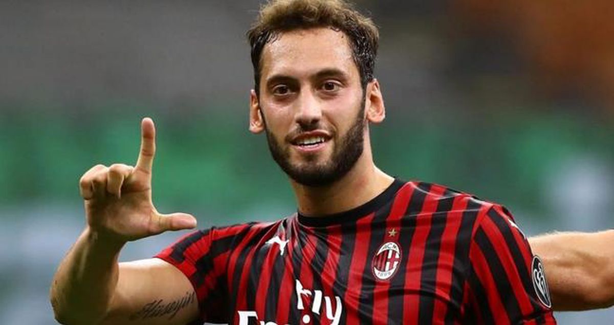Hakan Çalhanoğlu kimdir? Orta saha Hakan Çalhanoğlu kaç yaşı