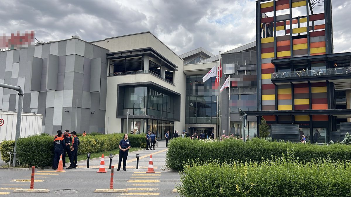 Kayseri'de Alışveriş Merkezinde Asılsız 'Canlı Bomba' İhbarı Yapan 13 Yaşındaki Çocuk Yakalandı