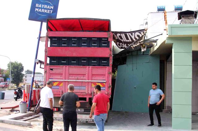 kontrolden cikan kamyon bakkala daldi 1 yaral 5 19931119 o