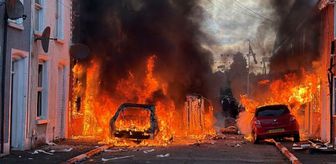 Kuzey İrlanda’da iç savaş görüntüleri: Evler ve araçlar ateşe verildi!
