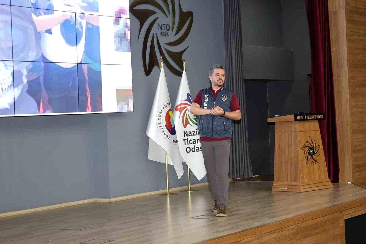 Nazilli'de eğitimcilere siber güvenlik semineri