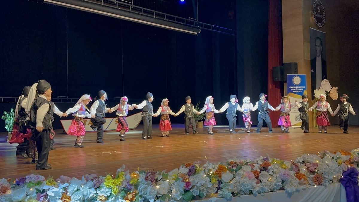 Samsun'da minik öğrenciler "Yörelerle Dans" projesiyle farkl
