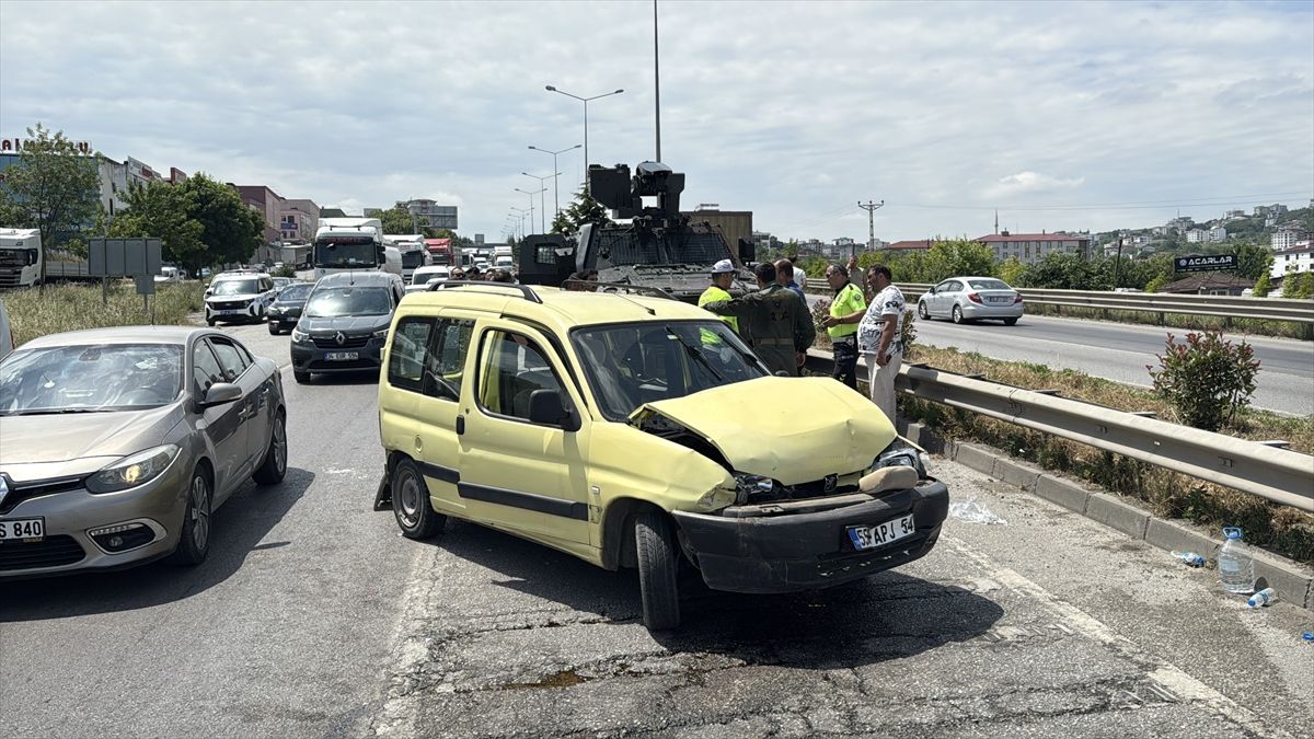 Samsun'da zırhlı polis aracının karıştığı trafik kazasında 1 kişi yaralandı