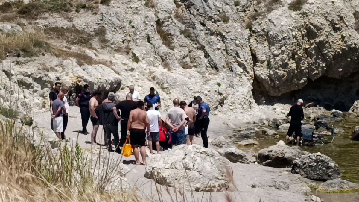 Şile'de boğulma tehlikesi geçiren kişiyi çevredekiler kurtar