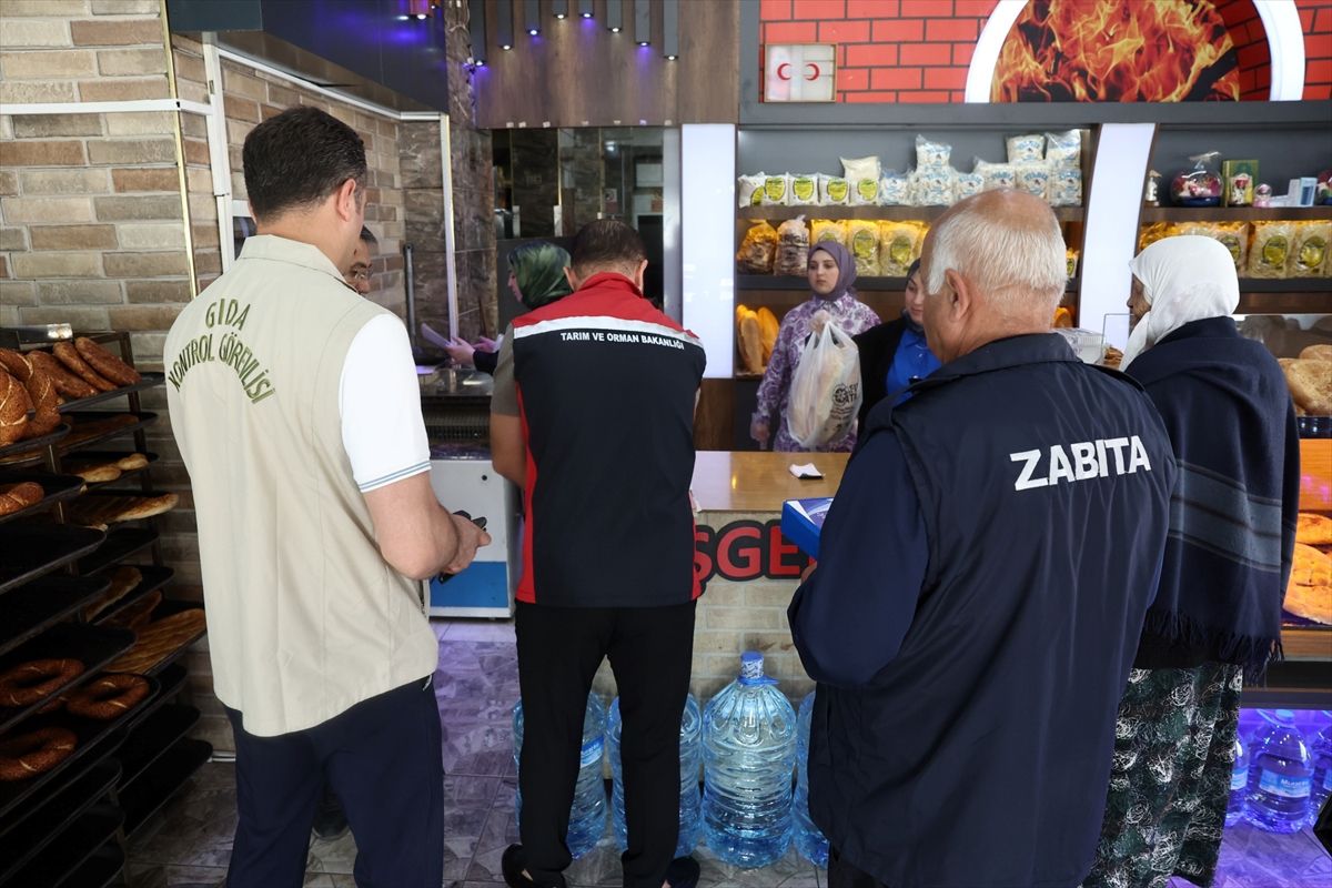 Sivas'ta zabıta ekipleri fırınları denetledi