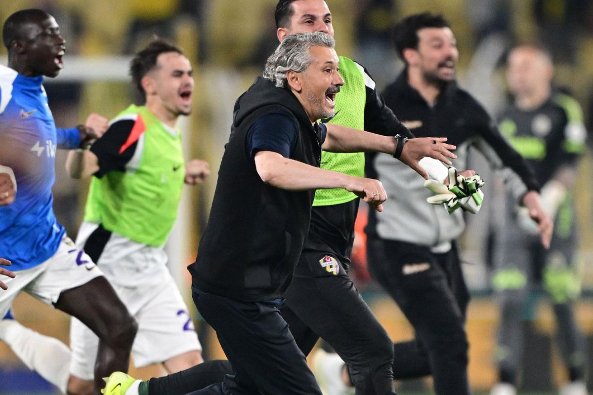 Tarih yazdığı Eyüpspor'dan gönderilmişti! 24 saat 