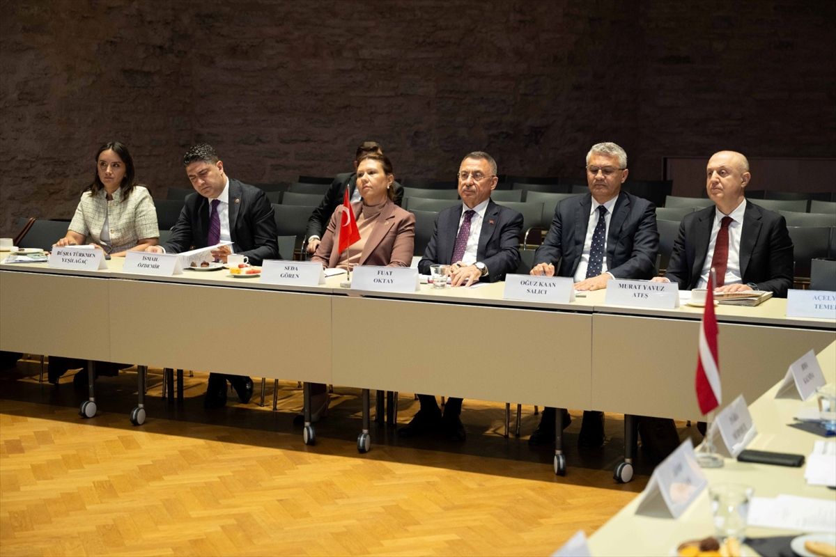 TBMM Dışişleri Komisyonu Başkanı Oktay, NATO Zirvesi'nin kritik dönemde yapılacağını belirtti