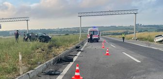 Tekirdağ'da iki otomobilin çarpıştığı kazada 8'i düzensiz göçmen 10 kişi yaralandı